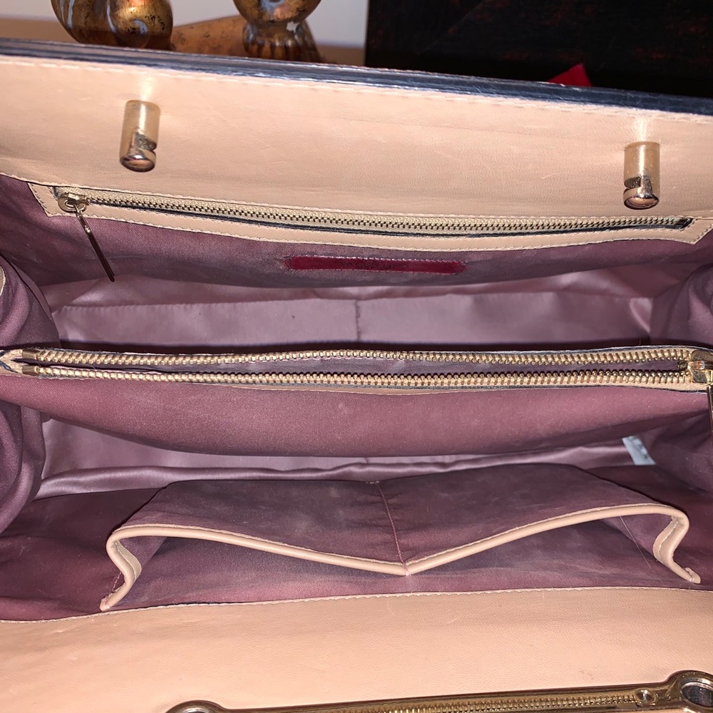 Valentino Garavani handbag Bag $3350 Authentic - Picture 8 of 8